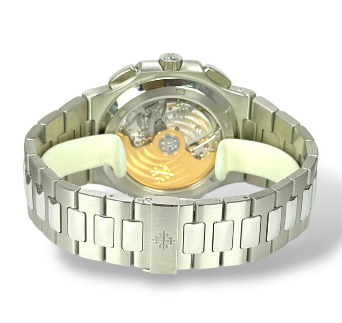 Patek Philippe Nautilus 5990/1A-001 Image 4